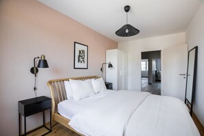 2 chambres, fer et planche à repasser, Wi-Fi, literie fournie