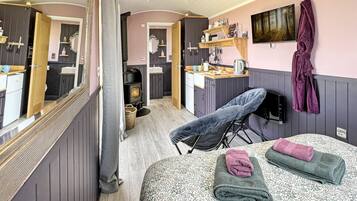 1 habitación y ropa de cama