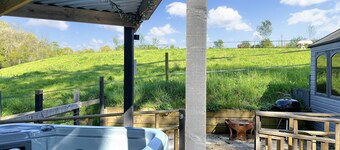 Hedgehogs Lodge, South Molton