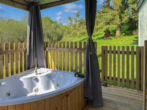 Robins Nest Lodge, South Molton