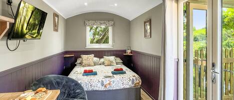 1 غرفة نوم وملاءات أسرّة