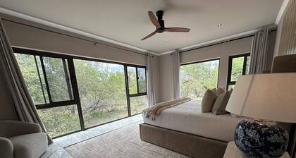 Air conditioned large 3 bedroom Villa with private pool.