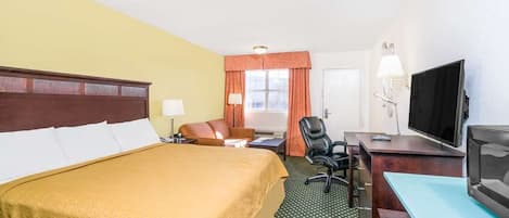 Iron/ironing board, free WiFi, bed sheets