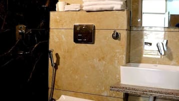Bathroom | Shower, free toiletries, slippers, towels
