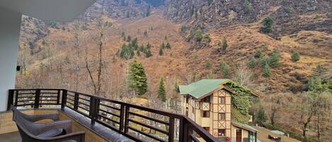 Superior Room, Balcony, Mountain View | Balcony view