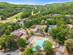 Exterior - Family-Inspired 4BR Massanutten Hot Tub, Sauna, Theater, Arcade: Sleeps 12 (McGaheysville)