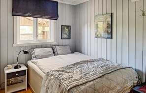 4 makuuhuonetta, ilmainen Wi-Fi