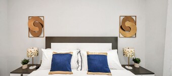 Stylish 3 Bedroom Oasis Near Katy Mills