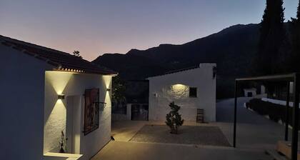The Oasis of Periana