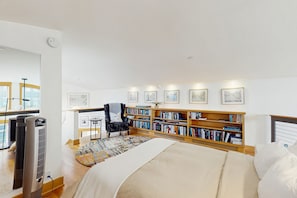 2 bedrooms, Internet, bed sheets, wheelchair access