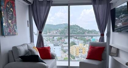 3-bedroom apartment in lovely Cartagena de Indias with AC, pool , good location