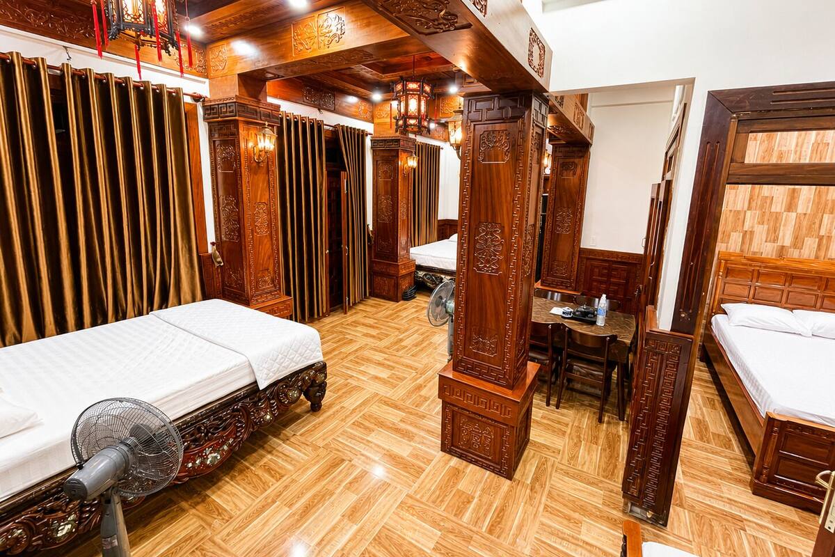 Family Quadruple Room | Premium bedding, free minibar items, desk, laptop workspace