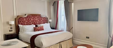 1 bedroom, desk, iron/ironing board, travel cot