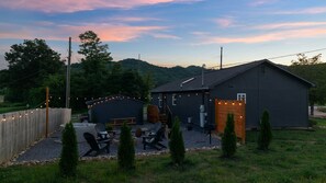 Property grounds - Wears Valley Cottage w/ Hot Tub, Game House & Mountain Views | $940 Free Tickets (Sevierville)