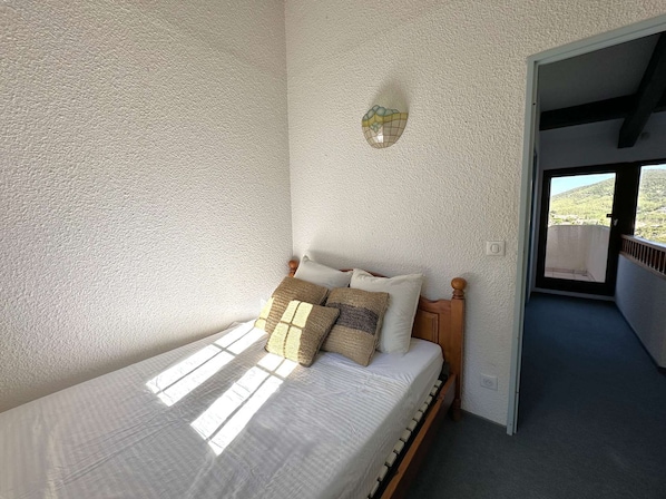 2 bedrooms, free WiFi