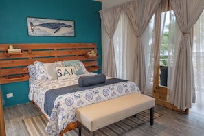 3 bedrooms, in-room safe, desk, iron/ironing board