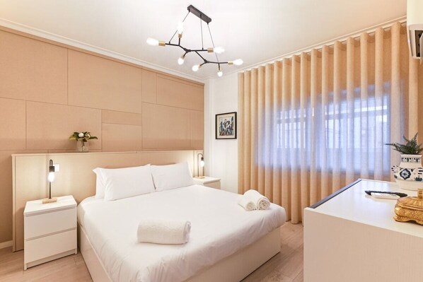 2 habitaciones, tabla de planchar con plancha, internet y ropa de cama 