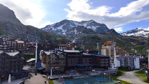 Exterior - adorable 23m² studio, with east-facing balcony, breathtaking view of the snow-covered mountains... (VAL THORENS)