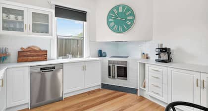 Coastal Cottage Chic