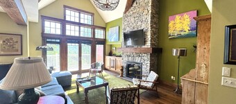 Trailedge Townhome-Ski on/off, Walk to lodge