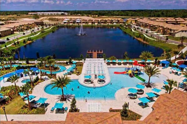 Pool - Spacious 6-bedroom house with FREE access to fitness room, water park, and more! (Kissimmee)