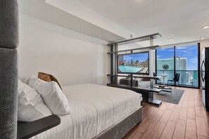 1 chambre, fer et planche à repasser, Wi-Fi gratuit, draps fournis