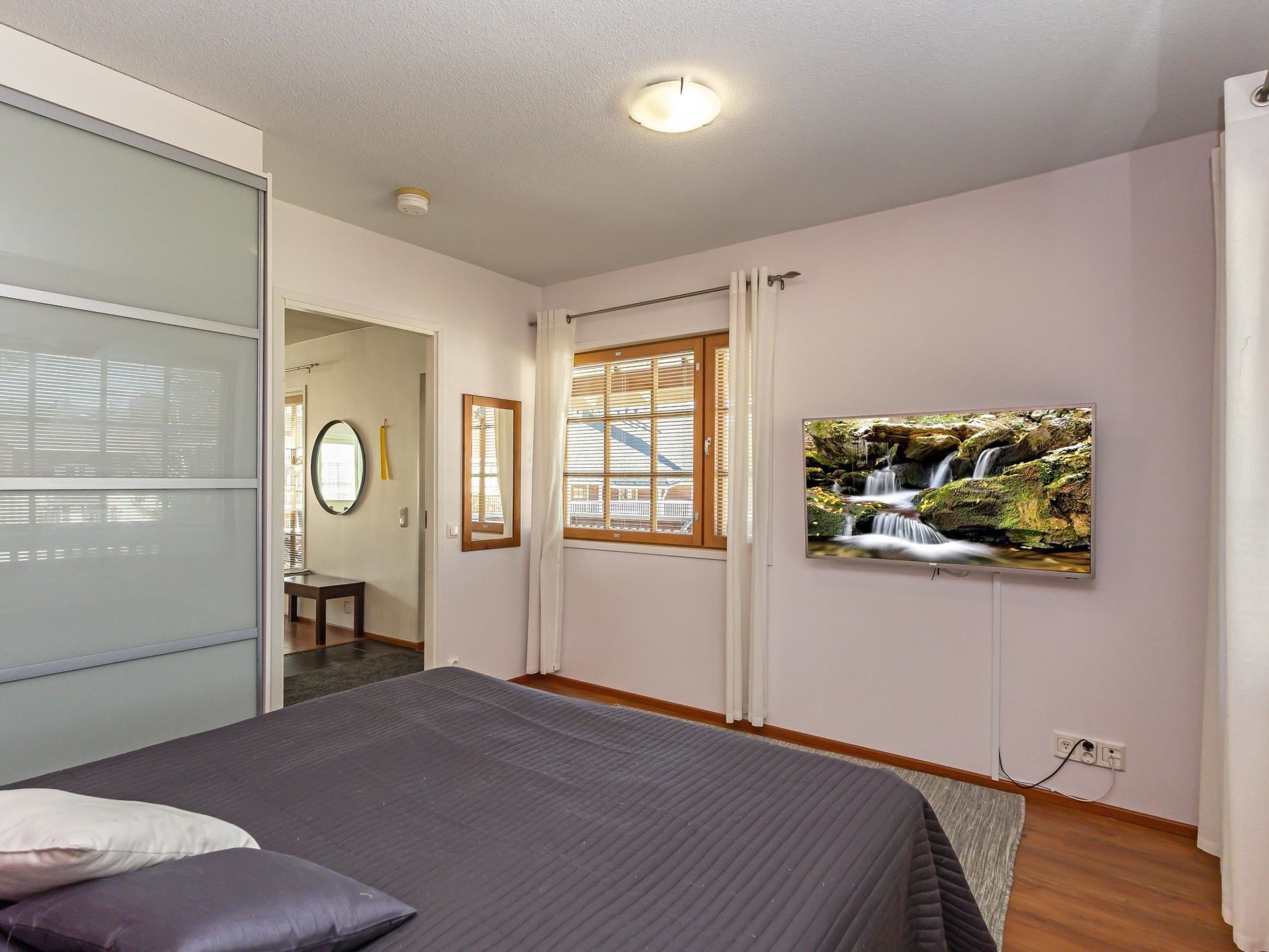 5 chambres, accès Internet