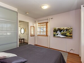 5 bedrooms, internet