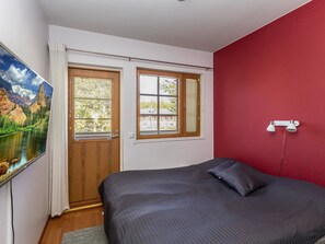 5 間睡房、上網