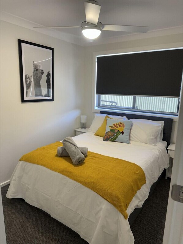 2 chambres, fer et planche à repasser, Wi-Fi gratuit, draps fournis