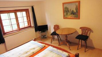 1 Schlafzimmer, Bügeleisen/Bügelbrett, Internetzugang, Bettwäsche