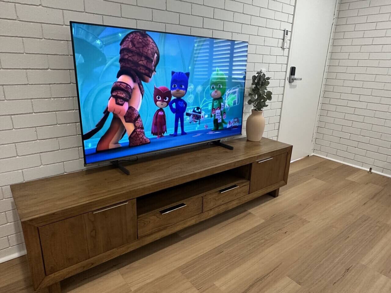 65 Inch Smart TV