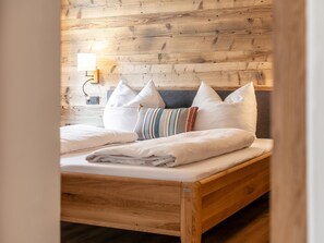 3 bedrooms, internet