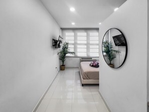 1 chambre, bureau, lit parapluie, Wi-Fi gratuit