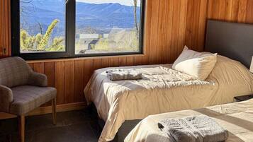 3 bedrooms, free WiFi, bed sheets