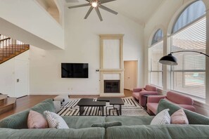 TV, fireplace, offices - Luxury 6BR 2.5BA Home with Pool Cinema & Game Room (Haltom City)
