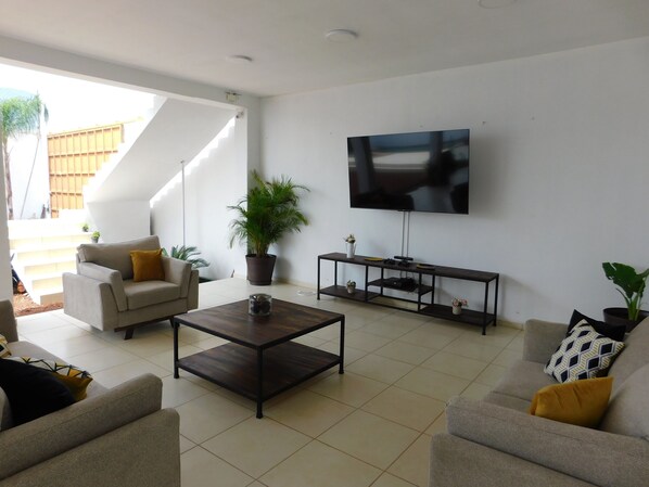 Smart TV, video games, stereo - Casa de Campo Los Laureles (Nature and Tranquility in the Tequilense countryside) (Tequila)