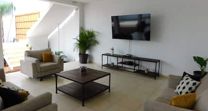 Casa de Campo Los Laureles (Nature and Tranquility in the Tequilense countryside)