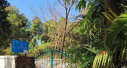 L'Azur .1 Studio Cottage, Vagator Beach, GOA