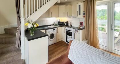 2 bedroom accommodation in Harvel, near Meopham