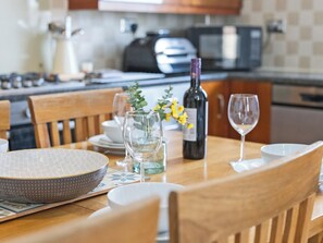Dining - 3 bedroom accommodation in Roker, near Sunderland (Roker, near Sunderland)