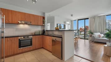Microwave, oven, stovetop, dishwasher