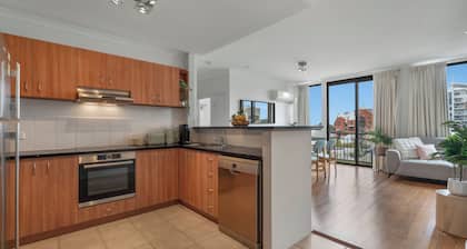 Central Urban Nest with Pool