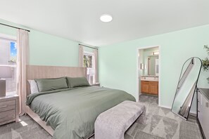 4 bedrooms, iron/ironing board, free WiFi, bed sheets - SE Boise Home | 4 Beds | Near Micron | Smart TVs | Pet Friendly | Midterm Ready (Boise)