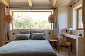 6 Schlafzimmer, Schreibtisch, Bügeleisen/Bügelbrett, kostenloses WLAN