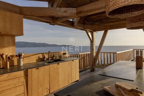 Outdoor dining - VILLA IPANEMA - New Home Coming Soon, Sleeps 14, Panoramic Sea View (OLMETO PLAGE)
