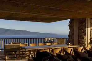 Outdoor dining - VILLA IPANEMA - New Home Coming Soon, Sleeps 14, Panoramic Sea View (OLMETO PLAGE)