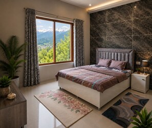 5 bedrooms, iron/ironing board, free WiFi