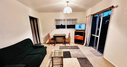 Cozy Private Studio – 100m from the Beach | Port Waikato, NZ