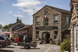 Exterior - Bridge Cottage, Hawes (Hawes)